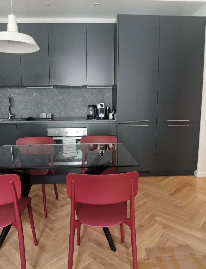 Milano: Incantevole Appartamento In Pieno Centro - Fancy Yellow Apartments Exterior foto